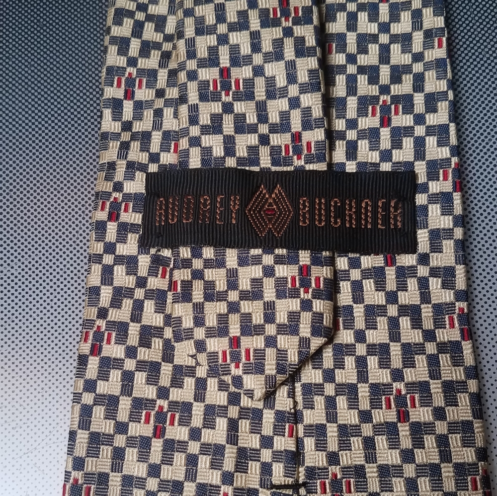 Audrey Buckner modernist grey white silk tie